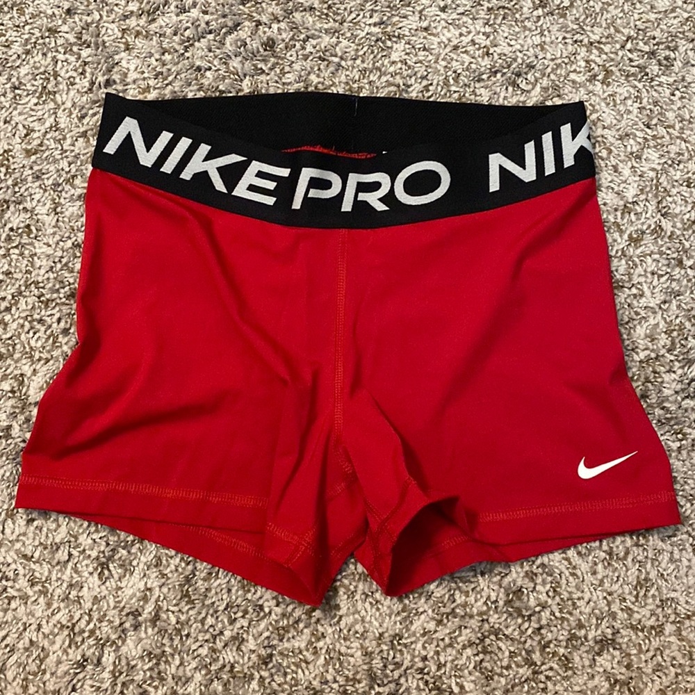 NikePro Fitness Shorts